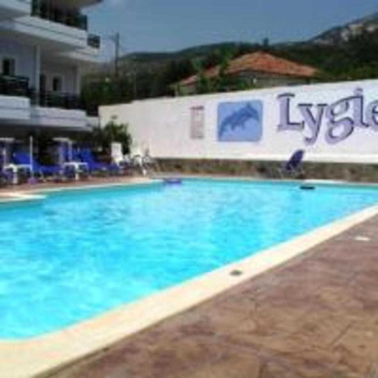 Lygies Apart Hotel Трапезаки Экстерьер фото